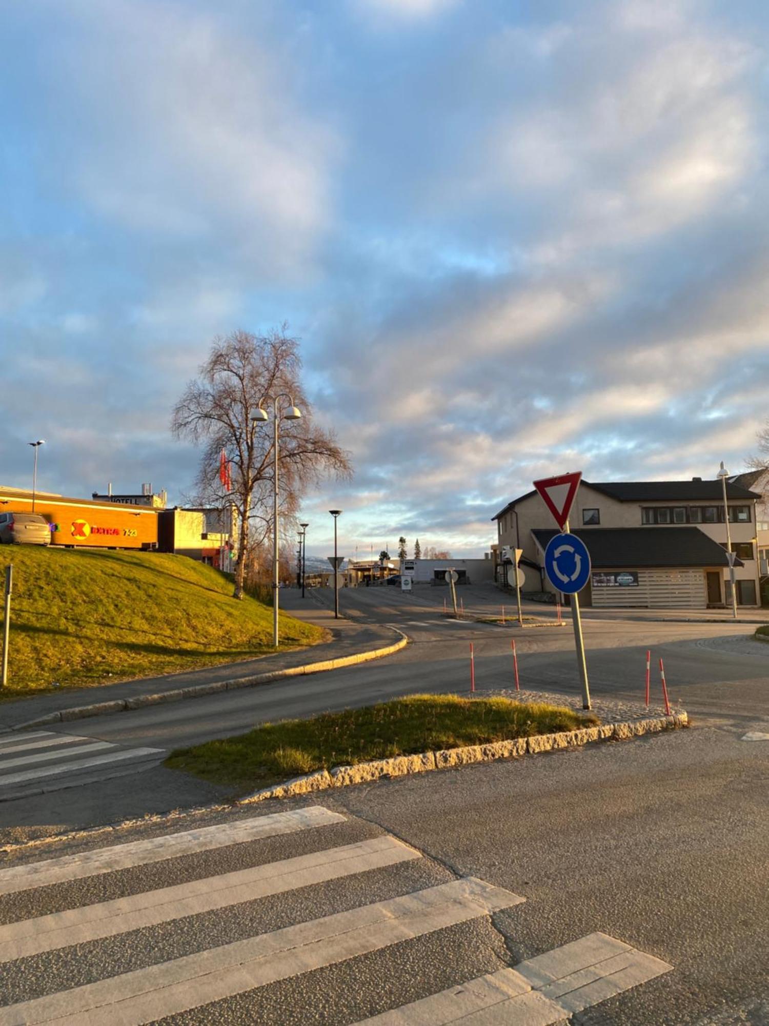 Bardufoss Hotell Ngoại thất bức ảnh